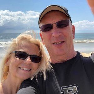 Meet your Posher, Leslie